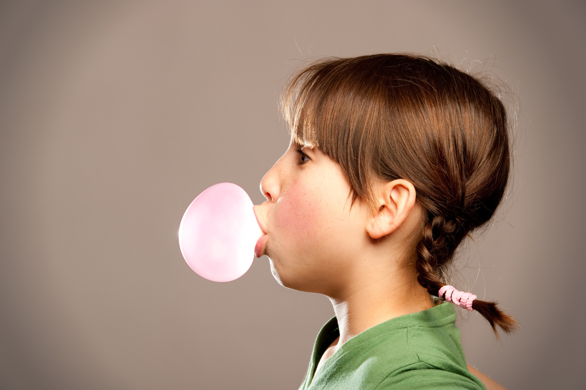 Why are scientists warning about plastic exposure from everyday chewing gum?