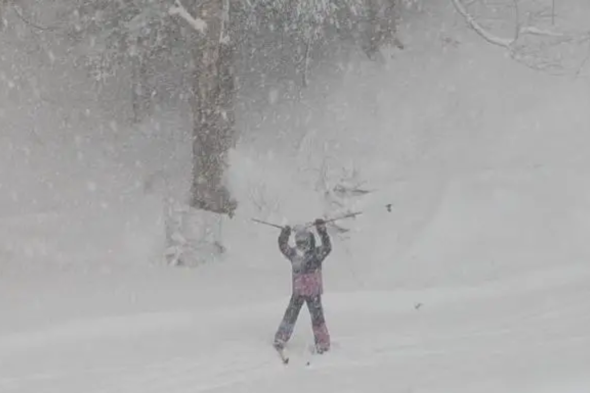 Trump shuts down staff helping families pay heating bills