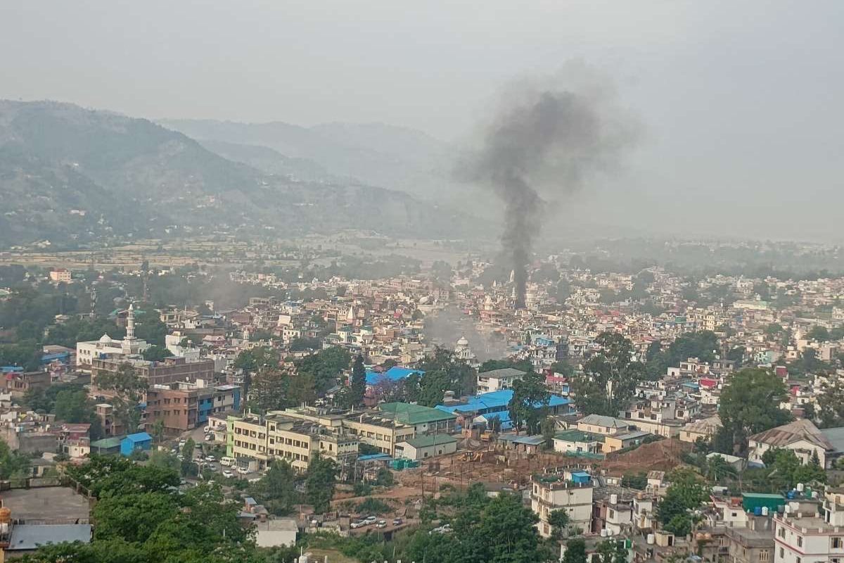 Which Indian states are on high alert due to India Pak tension?