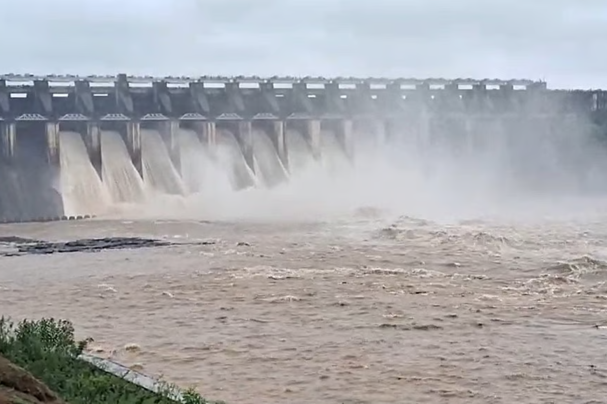 Bargi Dam Opens 9 Gates, Narmada River Level Rises by 5 Feet