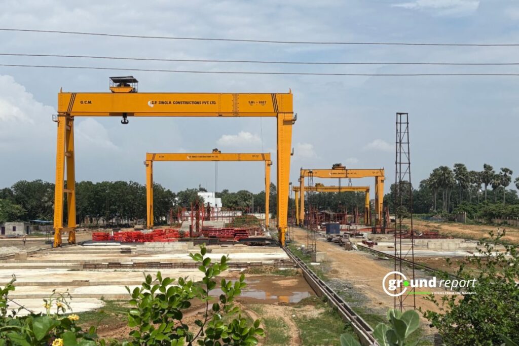 SPS Construction, the company constructing the Agwani-Sultanganj bridge in Bhagalpur, has missed several deadlines for the bridge’s completion (Photo credit: Syed Abubakr)