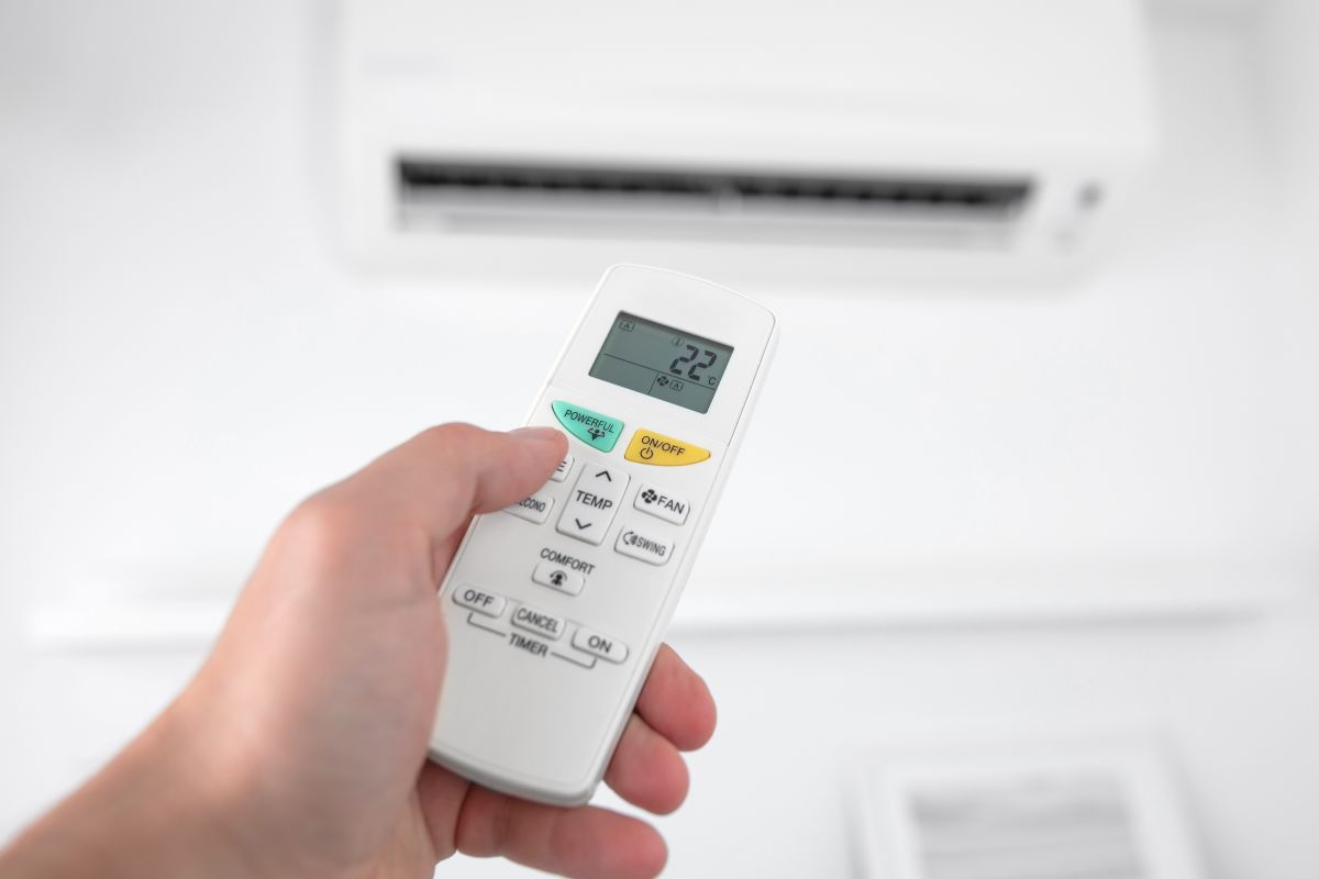7 Factors That Influence the Price of a 1 Ton AC