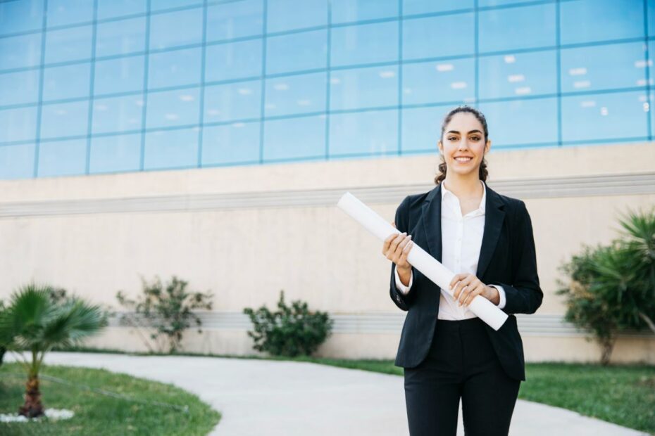 Why Do Professionals Pursue an Executive MBA? 7 Career-Changing Reasons